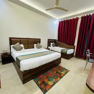 The Golden Taj By The Golden Taj Group & Hotel