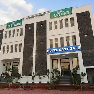 Hotel Dazzling East Gate