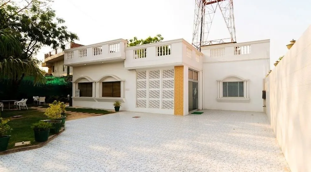 Zo Rooms Vip Road Kalakriti Agra