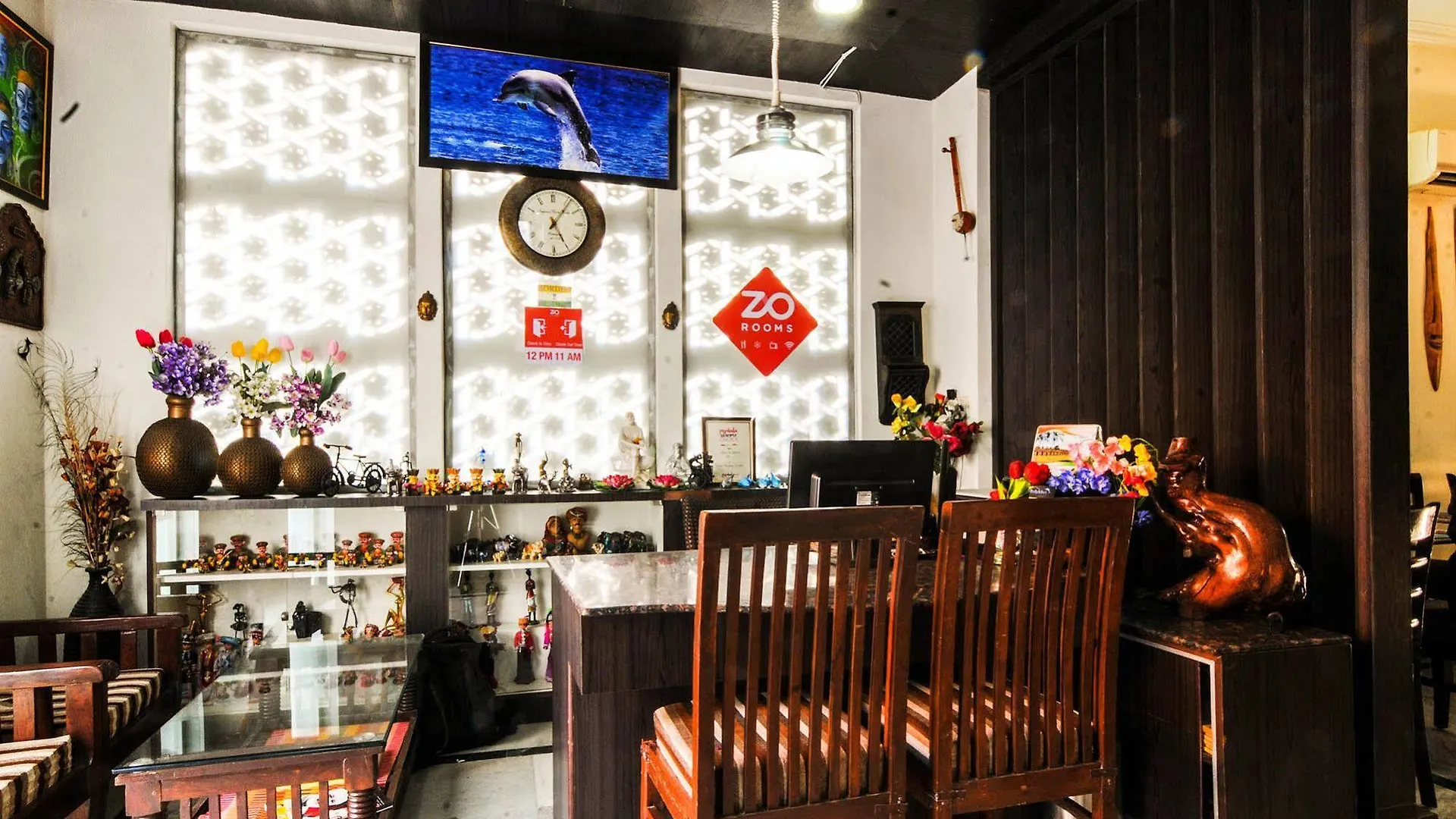 Hotel Zo Rooms Vip Road Kalakriti Agra